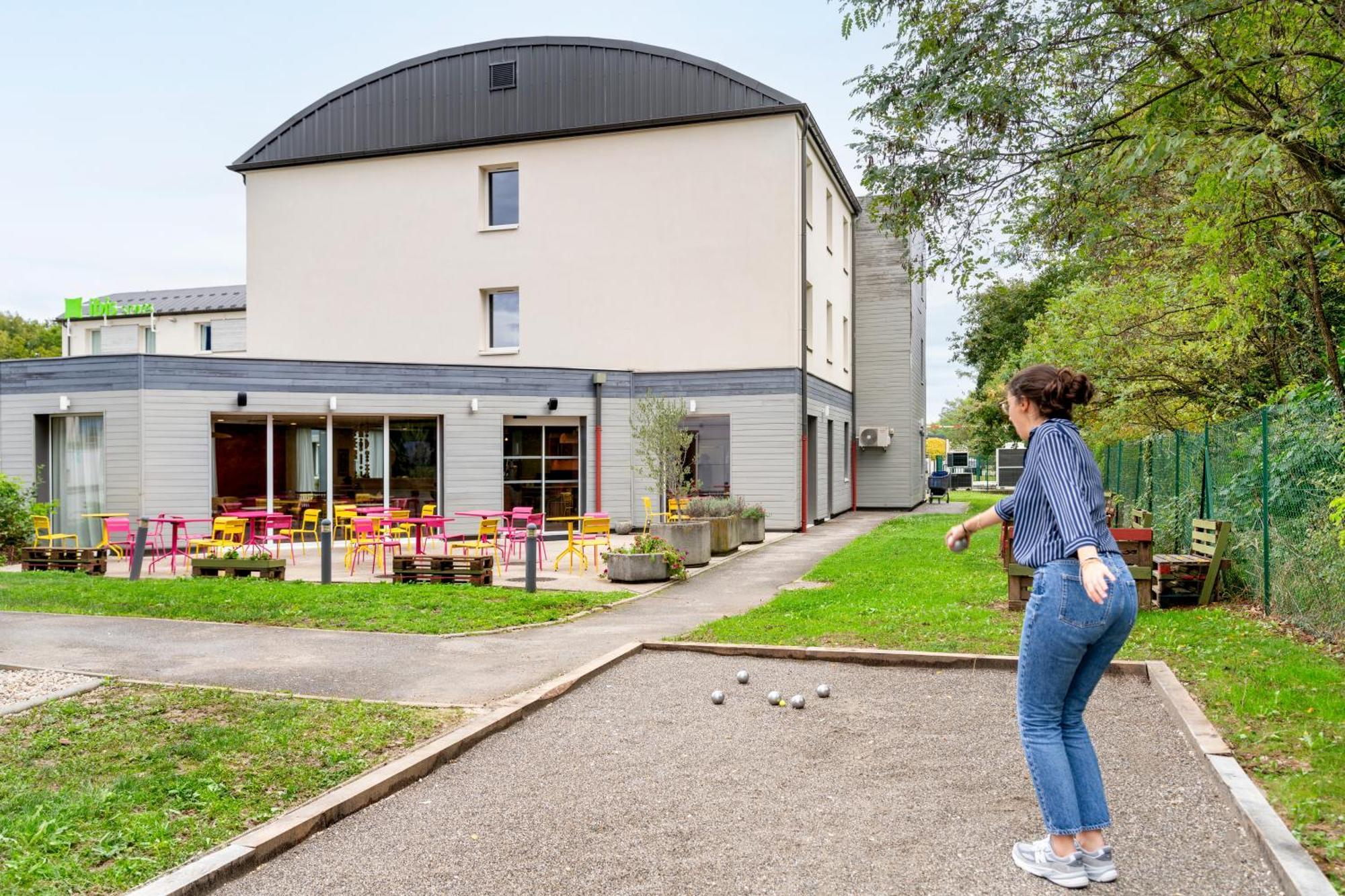 Ibis Styles Prevessin Geneve Aeroport Hotell Exteriör bild